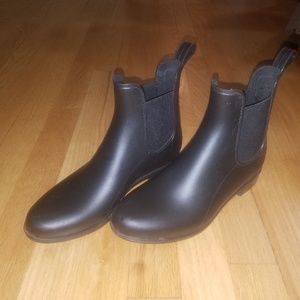 Woman's Chelsea Boots